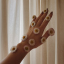 aesthetic-hands avatar