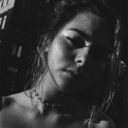 e--s--t--r--e--l--l--a-blog avatar