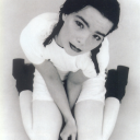 elliebytheshore avatar