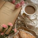 lady-of-the-book avatar