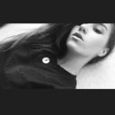 laragazzachefissavaloceano avatar