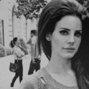 laragazzacheleggeva avatar