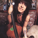 nikkisixxbassguitar avatar