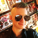 rosesandpoisonivy avatar