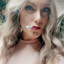 smoking-milf avatar