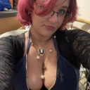 thatonegirlnamednadia avatar